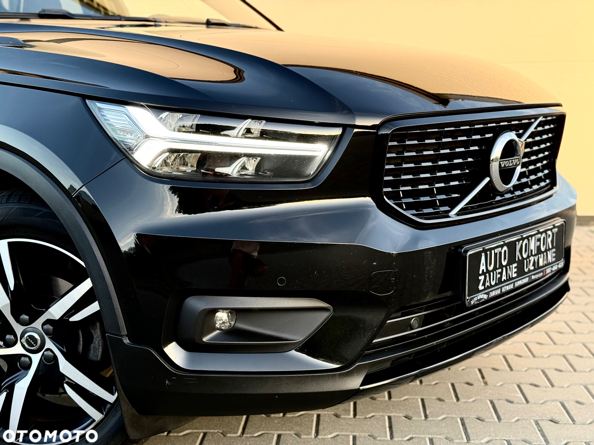 Volvo XC 40 T3 Geartronic RDesign - 12