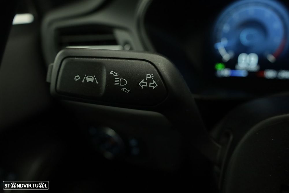 Ford Focus SW 1.0 EcoBoost MHEV ST-Line X Aut. - 17