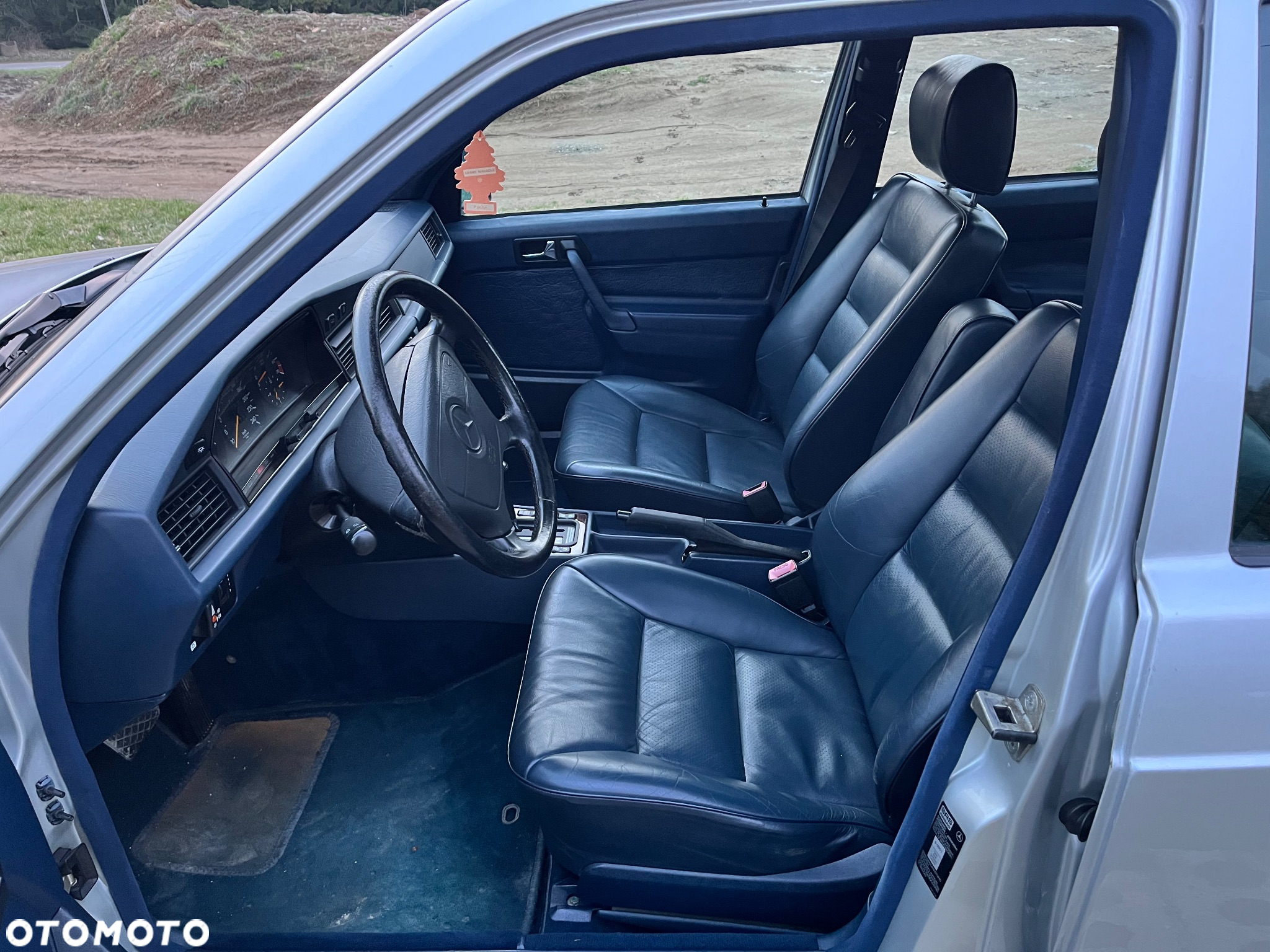 Mercedes-Benz W201 (190) - 20