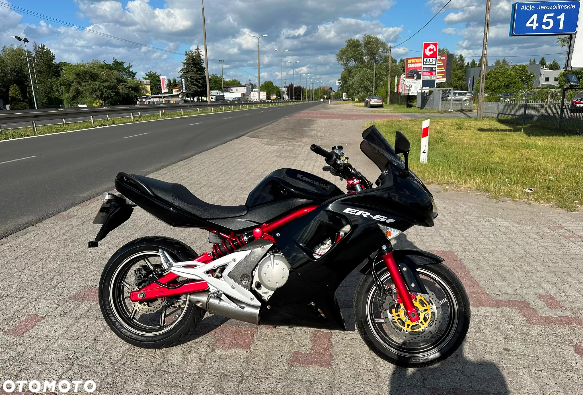 Kawasaki ER - 9