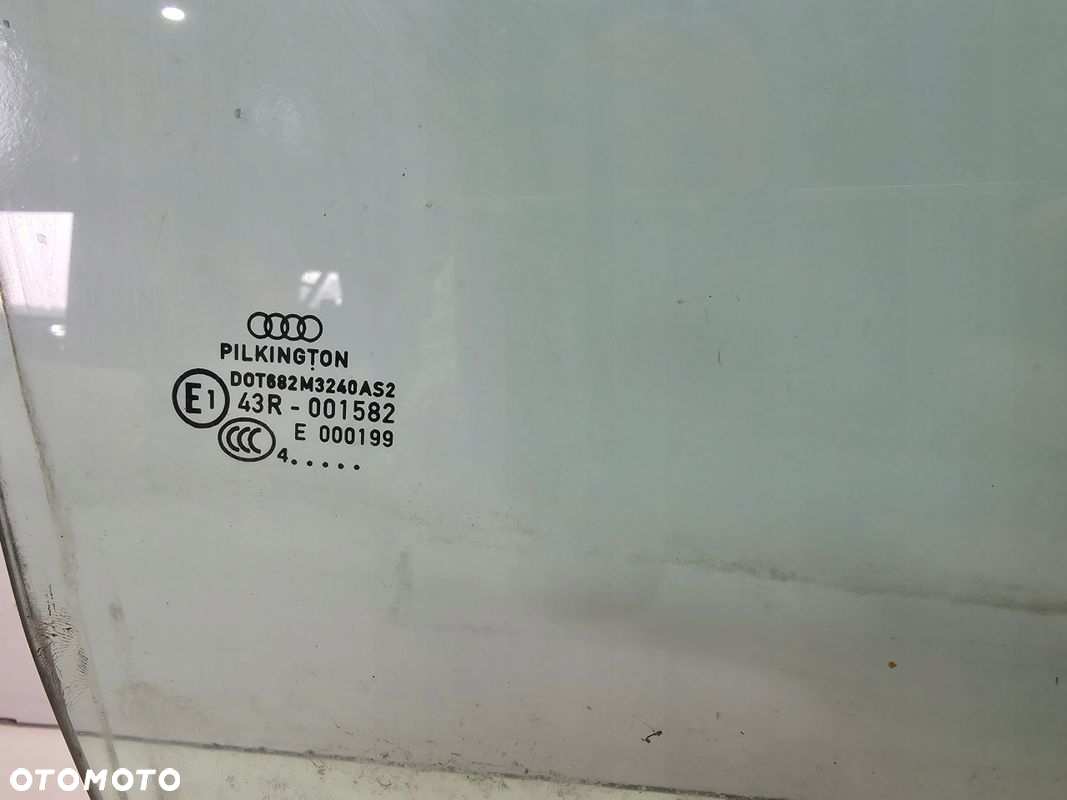SZYBA BOCZNA DRZWI PRAWY PRZÓD AUDI A3 8P3 2004R - 4