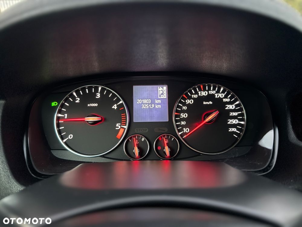 Renault Laguna 2.0 dCi Initiale - 24