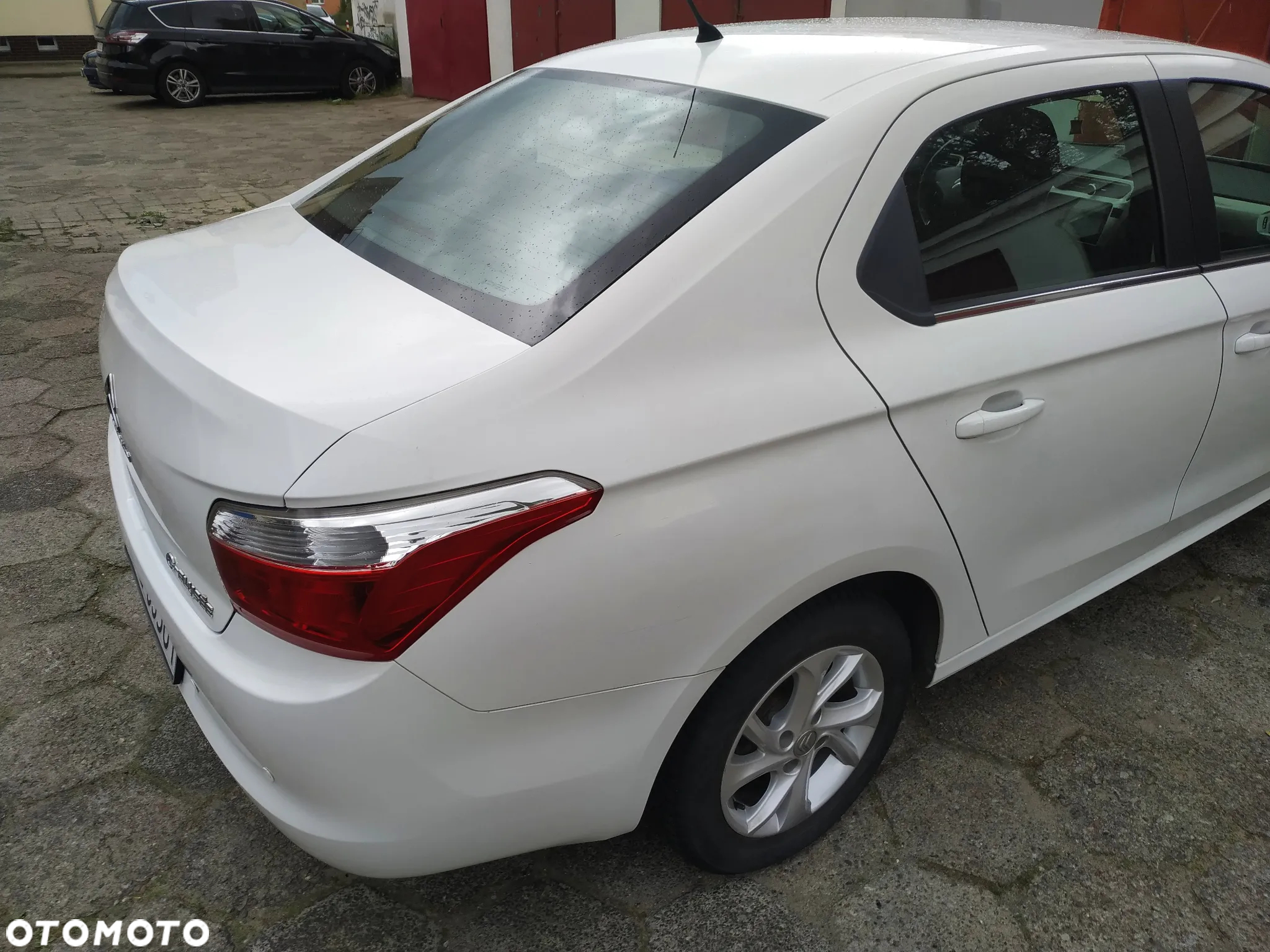 Citroën C-Elysée 1.2 VTi Exclusive - 4