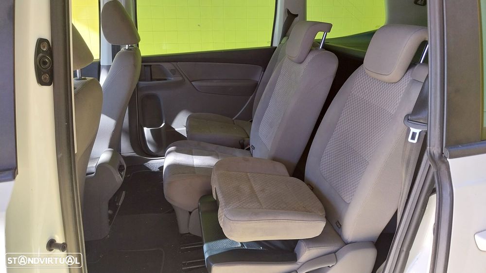 SEAT Alhambra 2.0 TDi Reference - 12