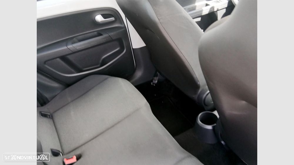 VW Up! 1.0 Move - 18