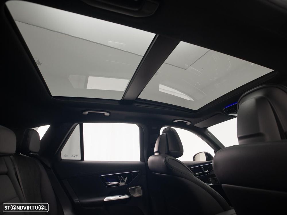 Mercedes-Benz GLC 300 de 4Matic - 12