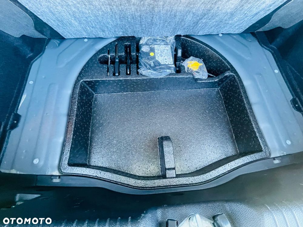 Kia Ceed 1.6 GDI ISG Spirit - 22