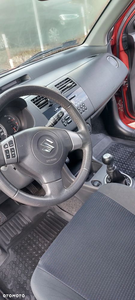 Suzuki Swift 1.3 DDiS Comfort - 15