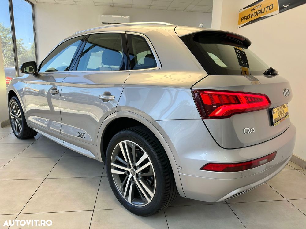 Audi Q5 2.0 40 TDI quattro S tronic Design - 3