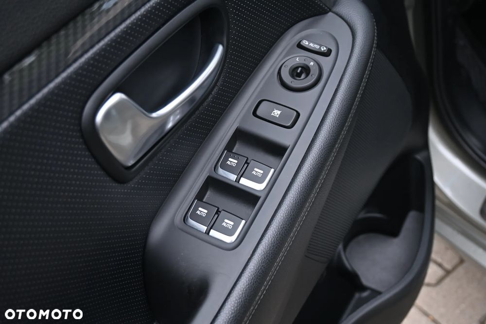 Kia Carens 2.0 GDI Automatik Edition 7 - 34