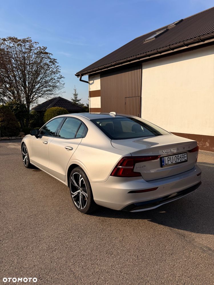 Volvo S60 B5 B Ultimate Dark - 9