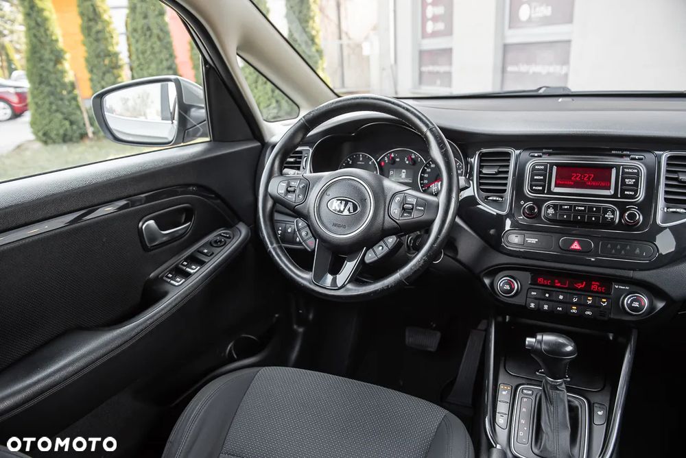 Kia Carens 1.7 CRDi M 7os - 23