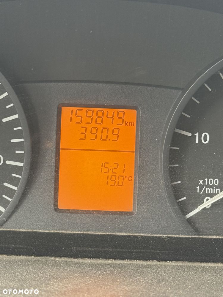 Mercedes-Benz Sprinter - 8
