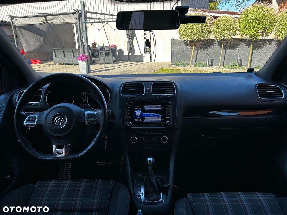 Volkswagen Golf - 13