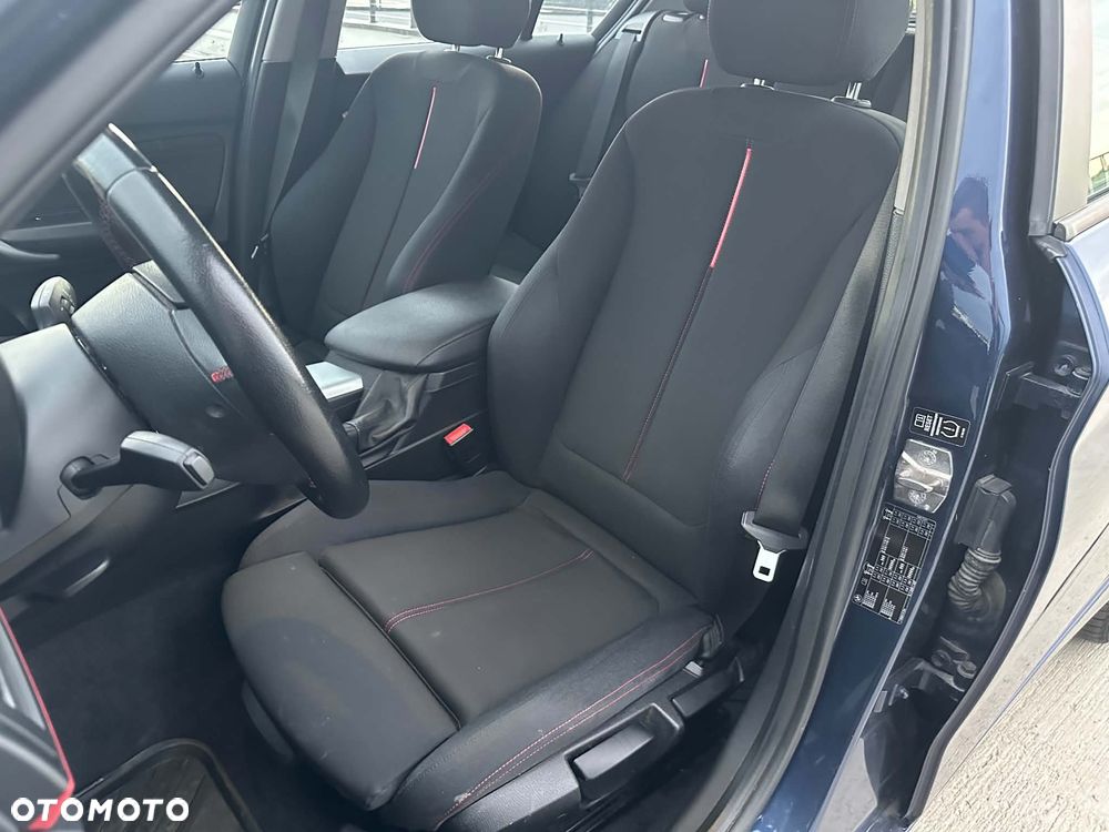 BMW Seria 1 118i Sport Line - 13