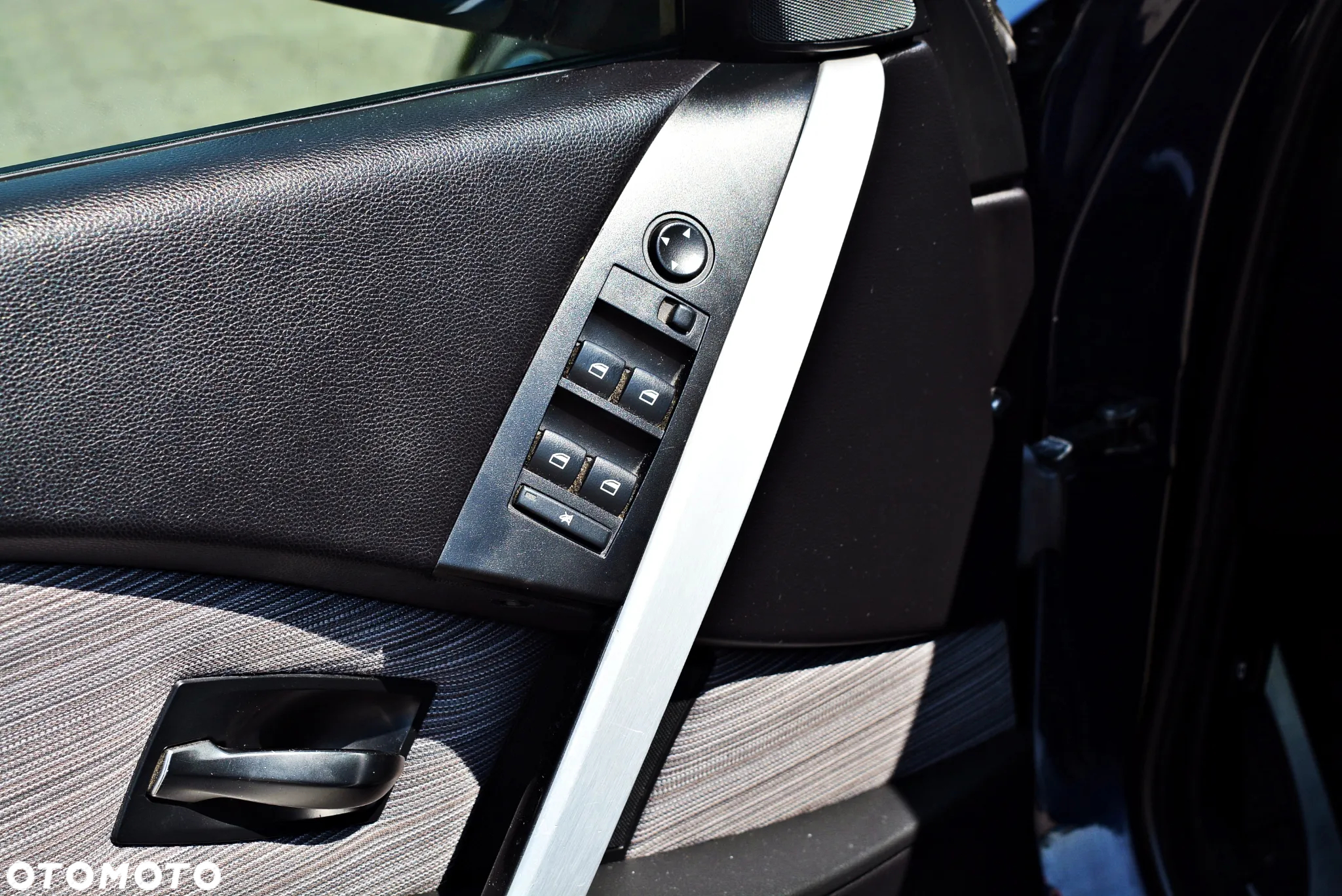 BMW Seria 5 530i Touring - 11