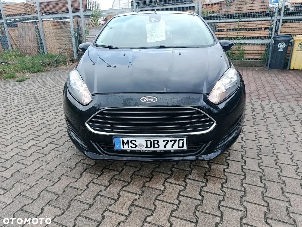 Ford Fiesta 1.0 Champions Edition - 8