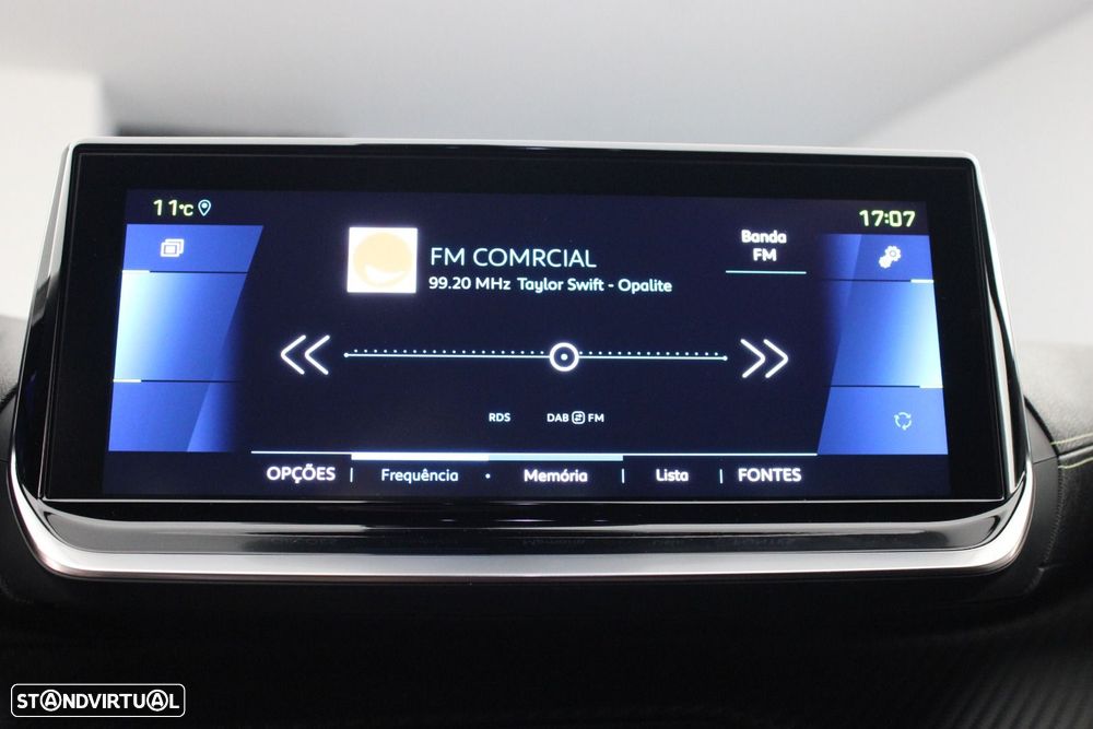 Peugeot e-2008 50 kWh GT - 17