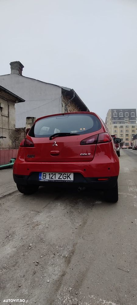 Mitsubishi Colt - 9