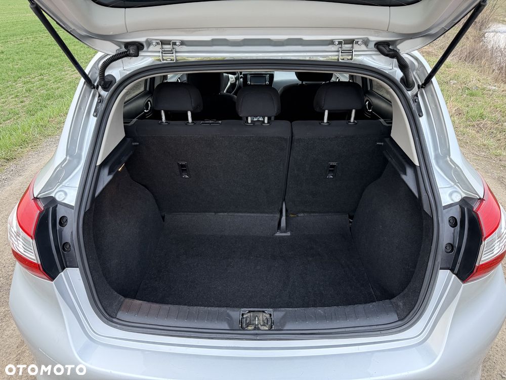 Nissan Pulsar 1.2 DIG-T Xtronic Tekna - 9