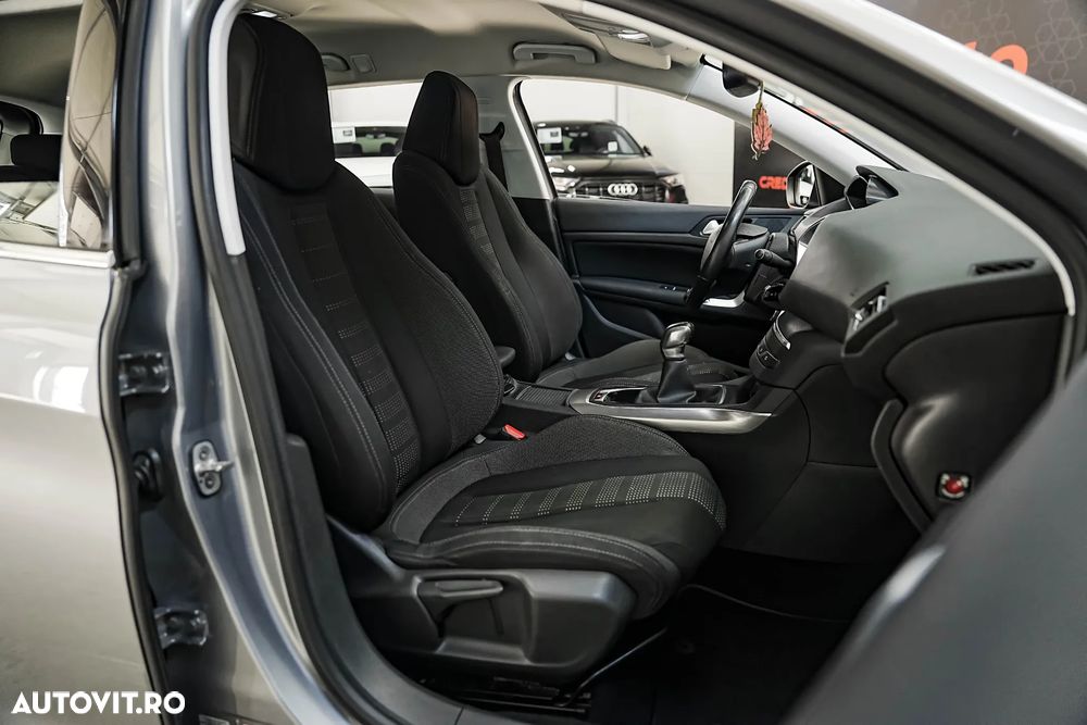 Peugeot 308 PureTech 110 Stop & Start Style - 8