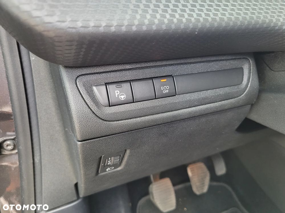 Peugeot 2008 PureTech 130 Stop&Start Allure - 9