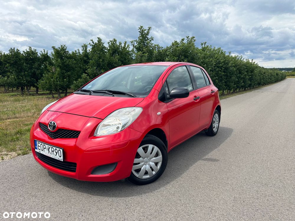 Toyota Yaris - 1