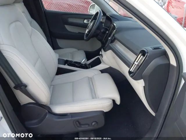 Volvo XC 40 T5 AWD Geartronic R-Design - 5