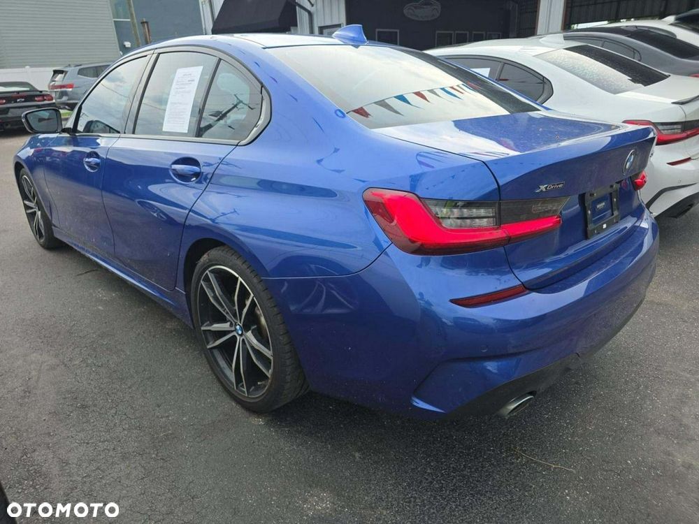 BMW Seria 3 330i xDrive M Sport - 4