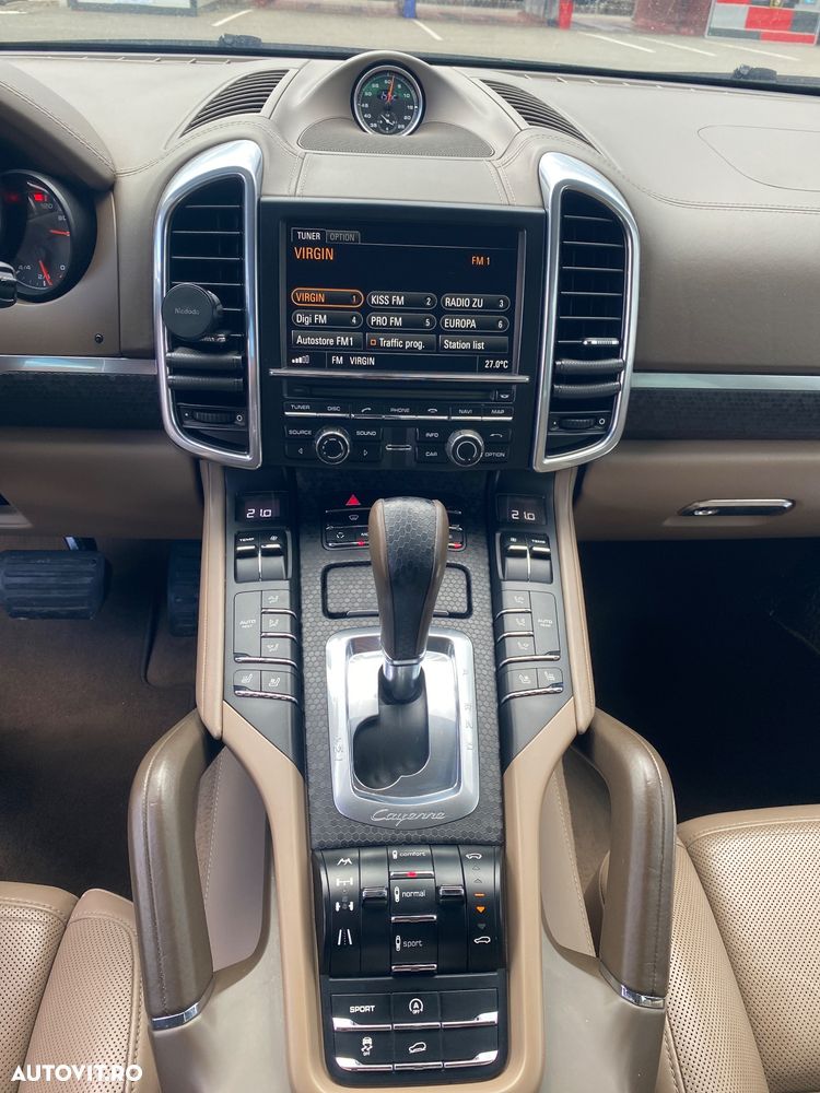 Porsche Cayenne 3.0 L V6 - 15