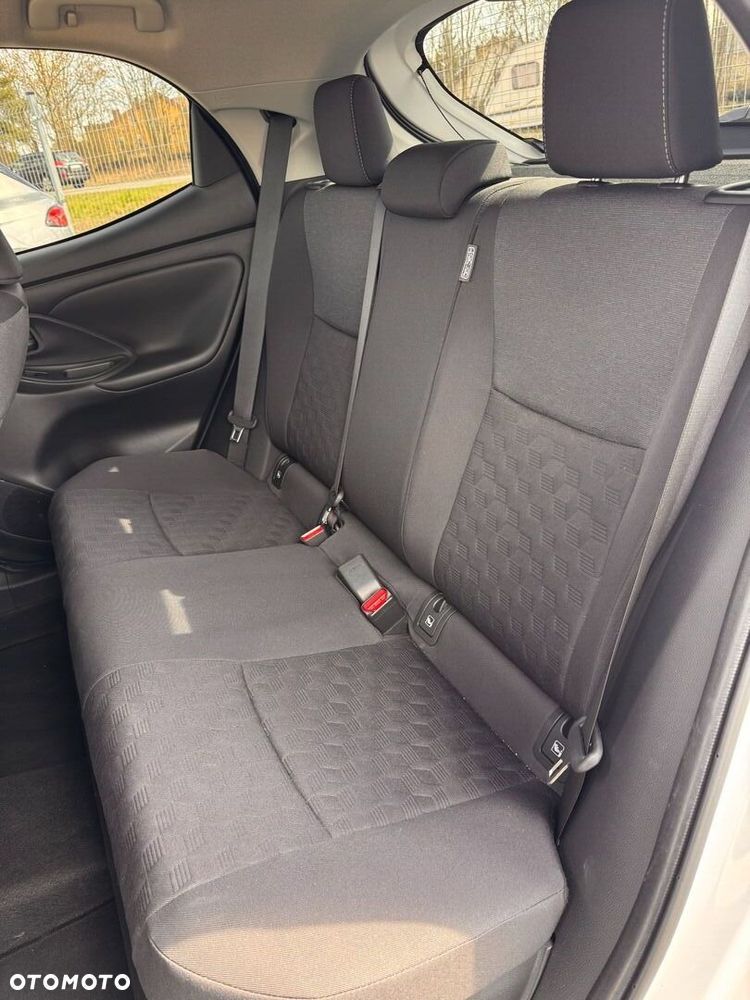 Toyota Yaris Hybrid 1.5 Style - 12