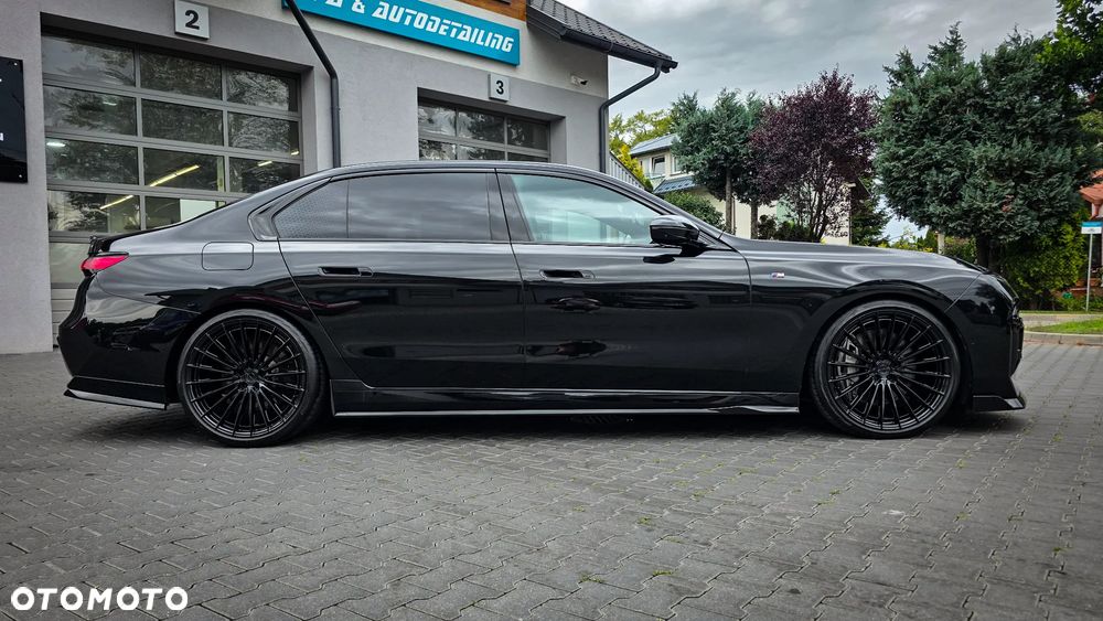 BMW Seria 7 750e PHEV xDrive sport - 4
