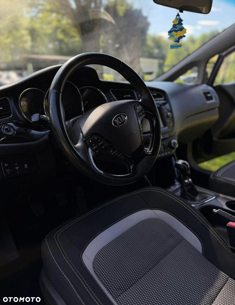 Kia Ceed 1.6 CRDi Business Line - 6