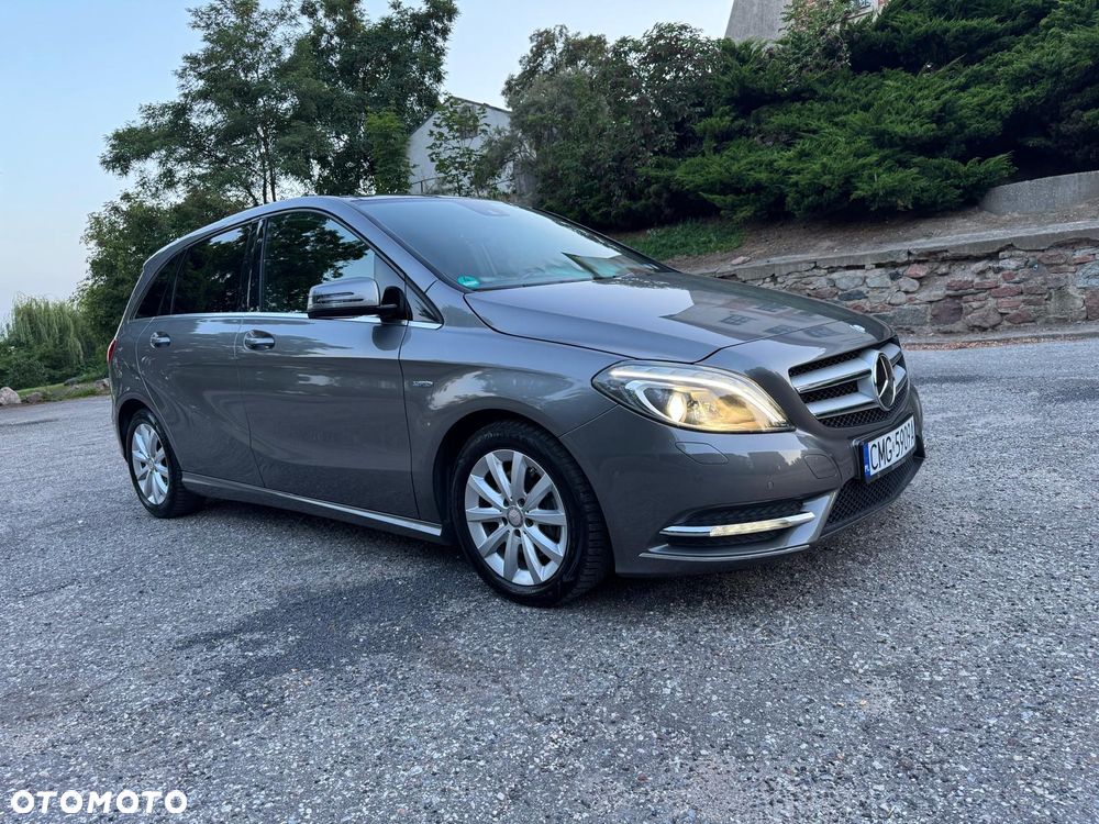 Mercedes-Benz Klasa B 180 BlueEFFICIENCY Edition - 1