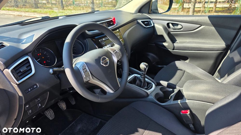 Nissan Qashqai - 2