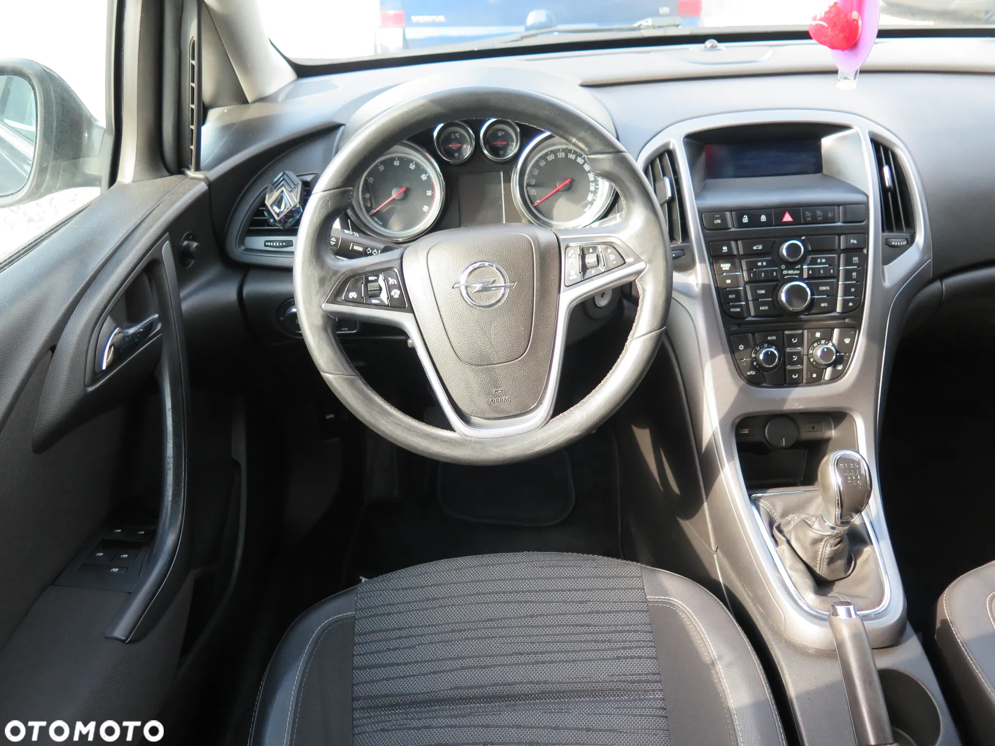 Opel Astra IV 1.4 T Energy EU6 - 11