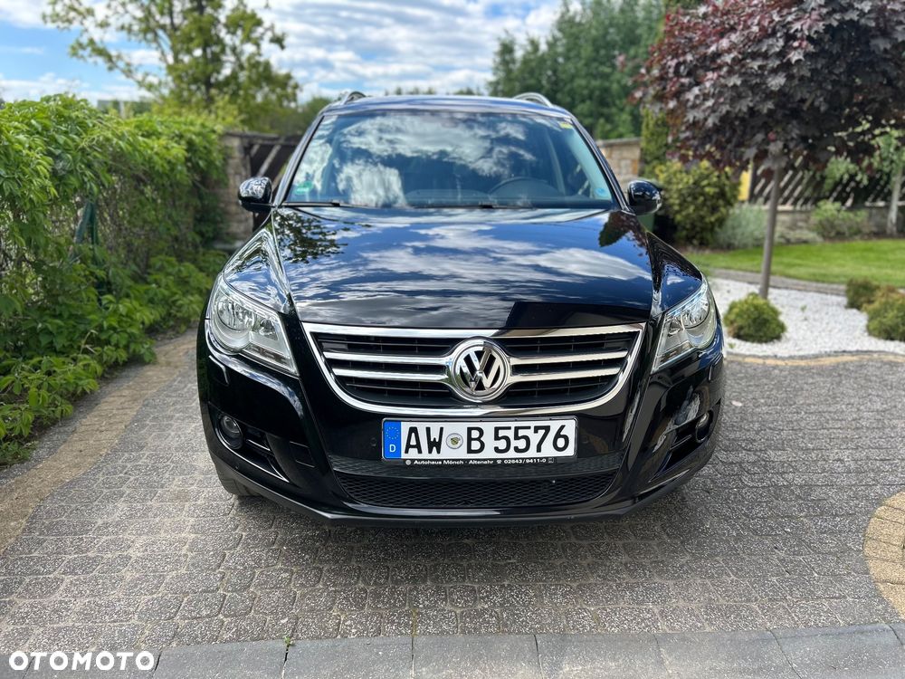 Volkswagen Tiguan 2.0 TDI DPF BlueMotion Technology Exclusive - 3