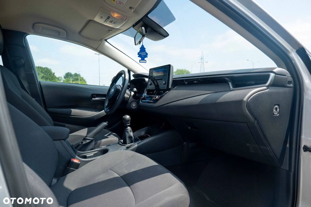 Toyota Corolla 1.6 Active - 19