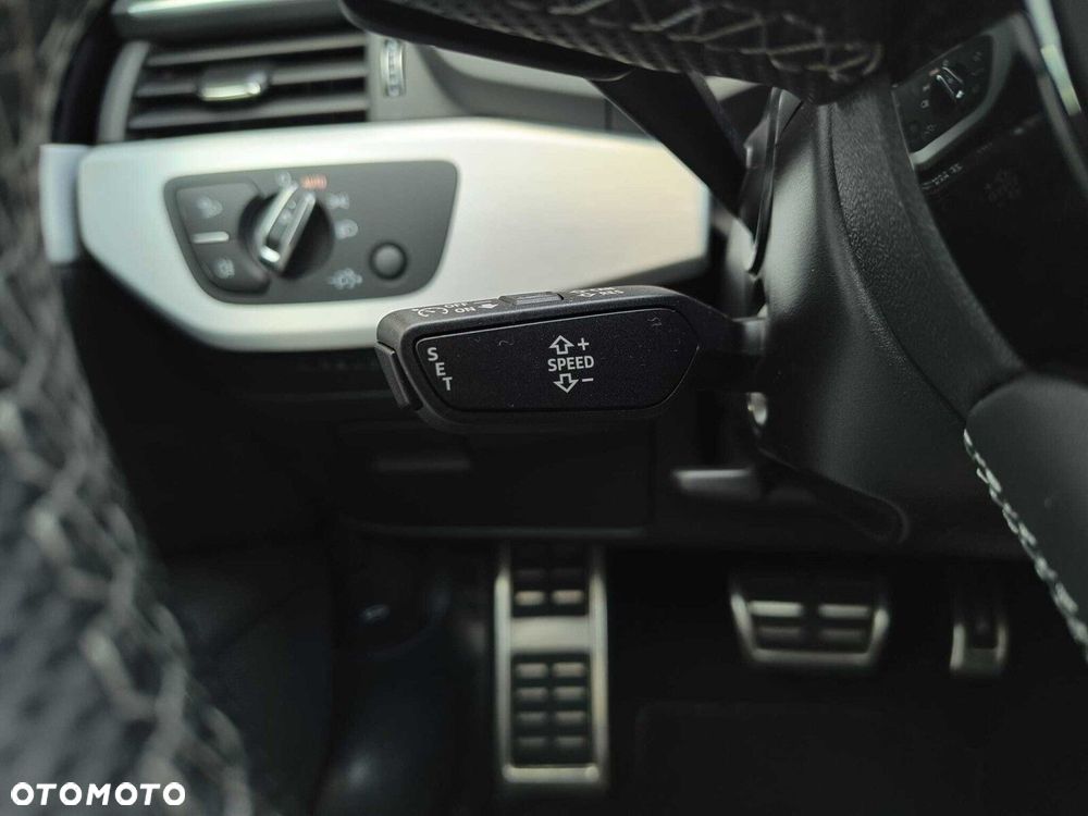 Audi A4 Limousine 35 TFSI mHEV S Line S tronic - 19