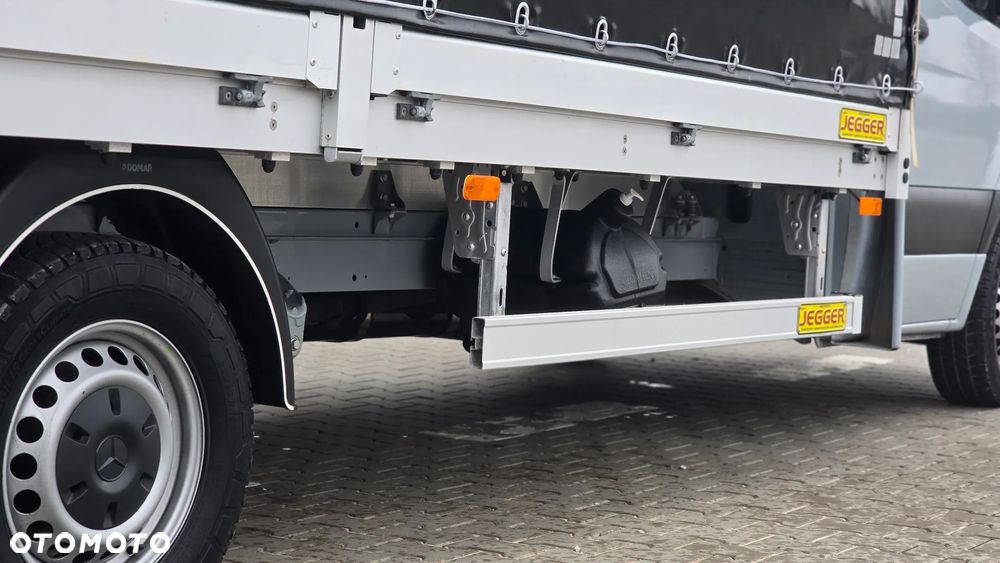 Mercedes-Benz SPRINTER 316 CDI 907❗ PLANDEKA 10 PALET / DRZWI Z TYŁU / DWIE WYSOKOSCI JAZDY / ZABUDOWA JEGGER / MAX ROZSTAW OSI / PODUSZKI PNEUMATYCZNE / SYPIALKA / RAMA / LAWETA / SALON POLSKA ❗❗ - 16