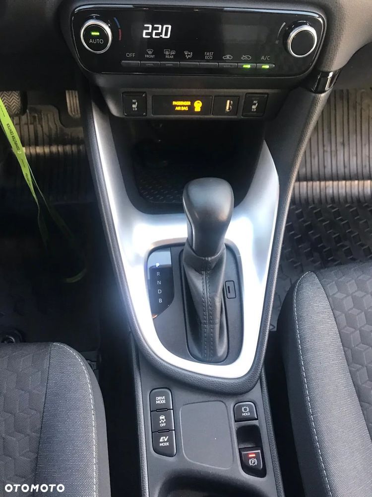 Toyota Yaris Hybrid 1.5 Executive - 19