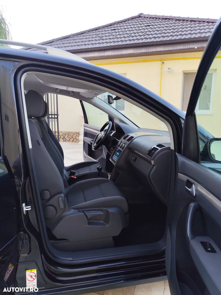 Volkswagen Touran - 7