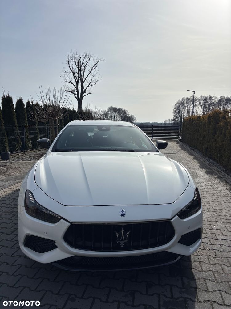Maserati Ghibli - 2