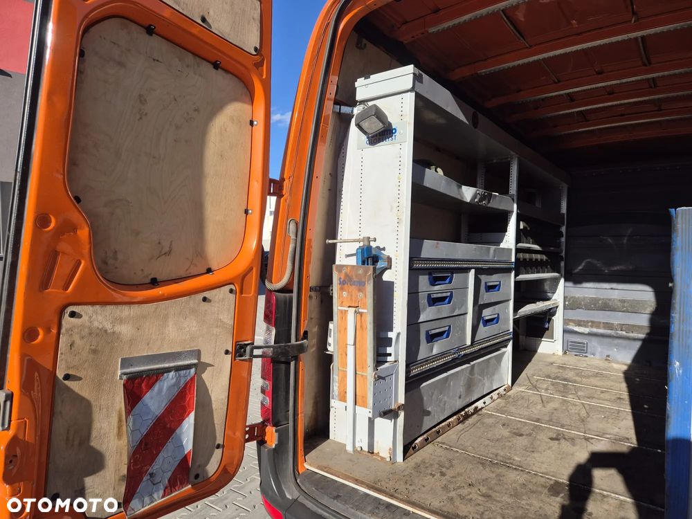 Mercedes-Benz Sprinter - 19