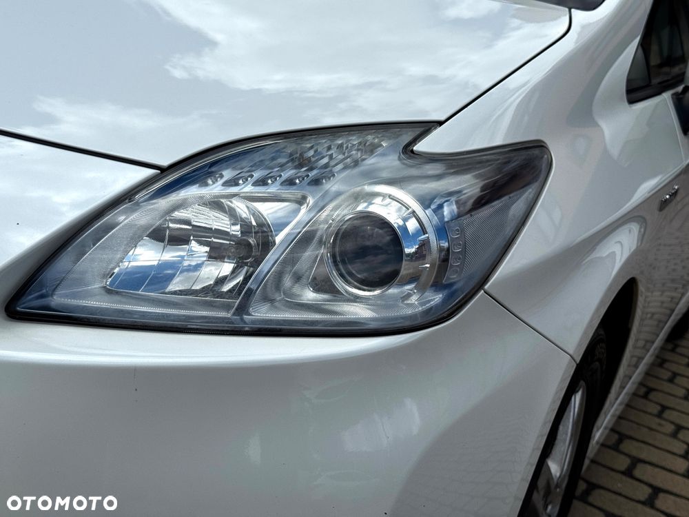 Toyota Prius 1.8 HSD Prestige - 39