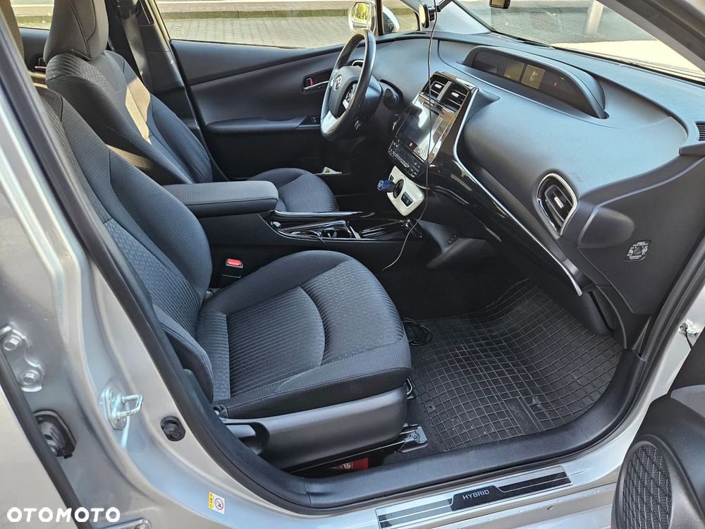 Toyota Prius 1.8 Hybrid Premium - 22