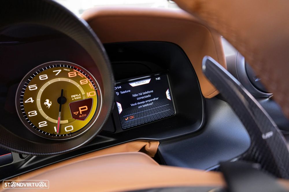 Ferrari F8 Tributo 3.9 Twin-Turbo V8 - 27