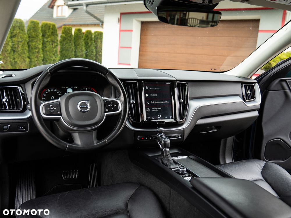 Volvo XC 60 D4 Geartronic Momentum Pro - 28