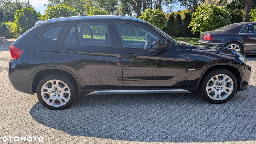 BMW X1 sDrive18d xLine - 24