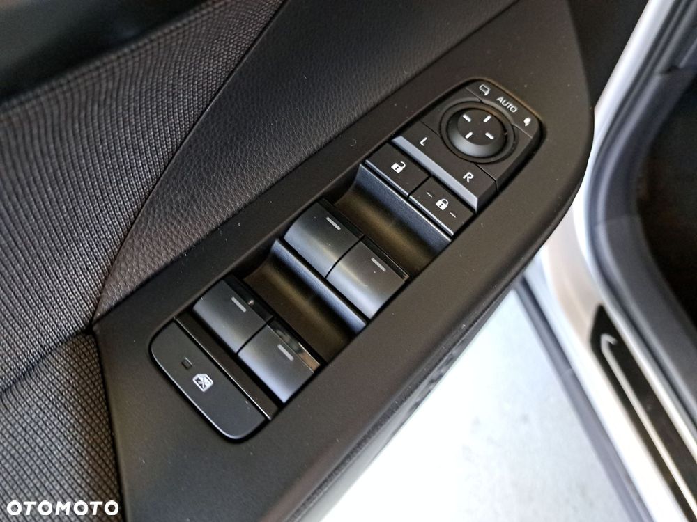 Toyota C-HR 1.8 Hybrid Style - 33